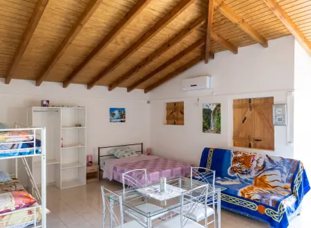 Appartement 72 m² avec balcon et jardin clôturé à Sainte-Anne : photo 9