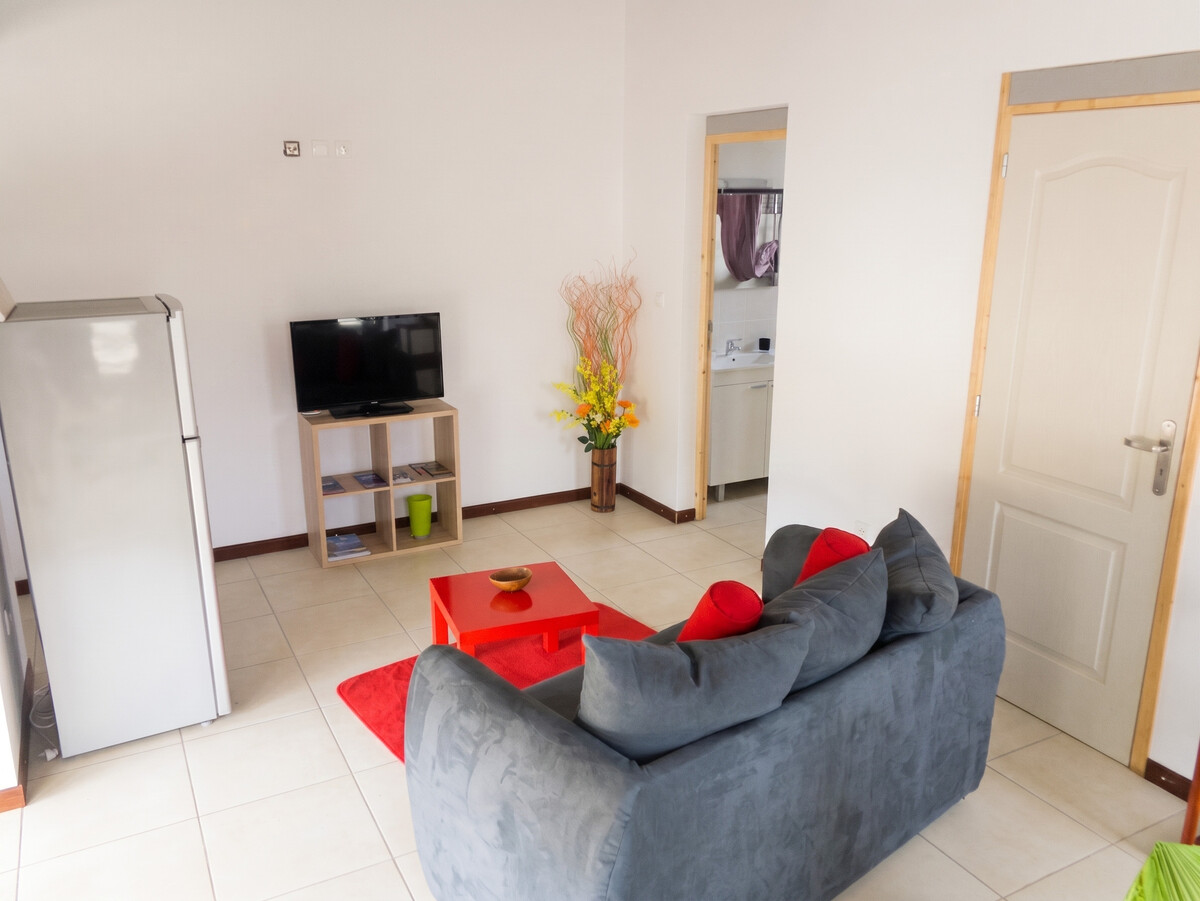 Bungalow 40 m² accessible à Sainte-Anne, jardin clôturé - Photo 7