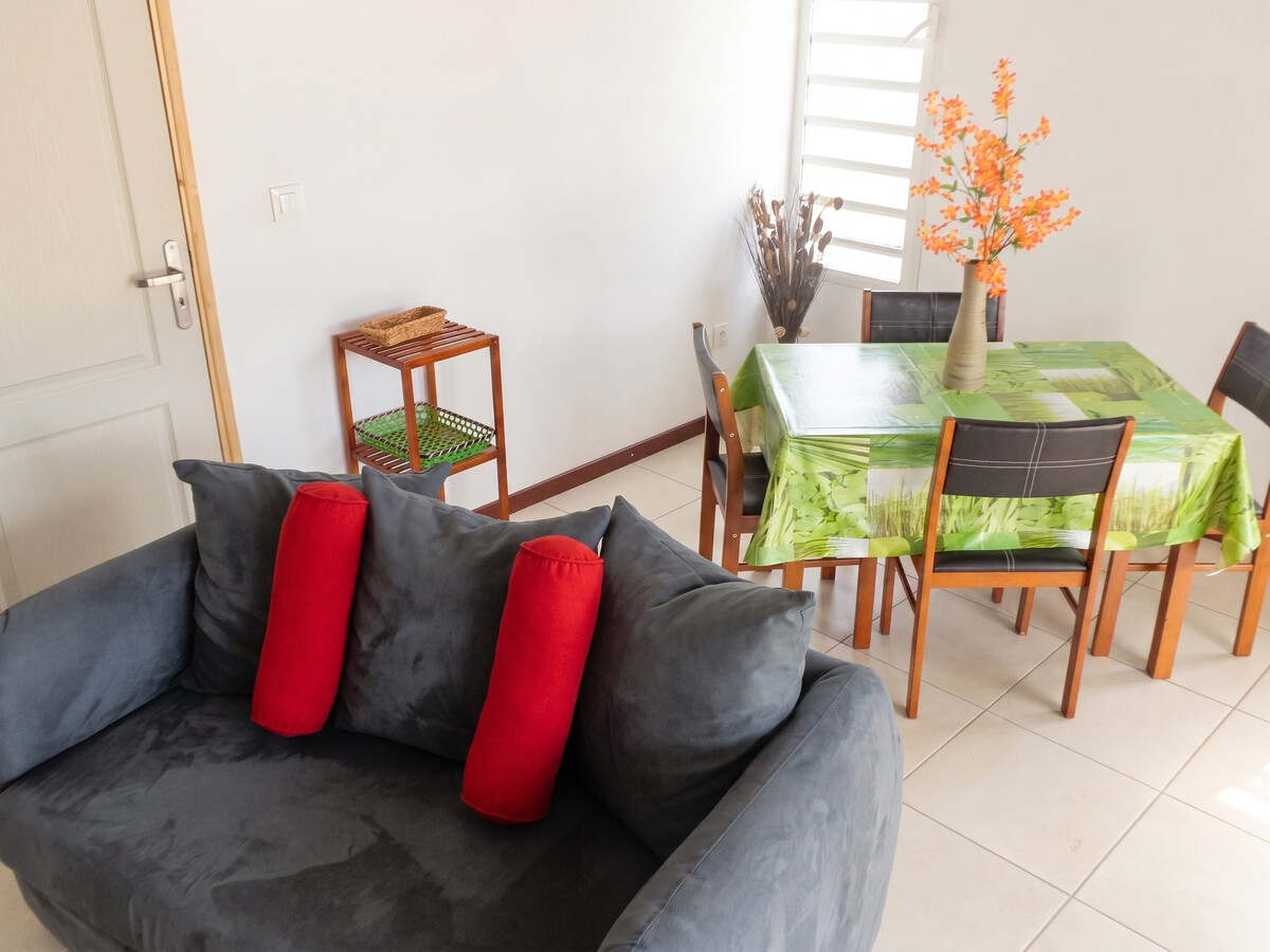 Bungalow 40 m² accessible à Sainte-Anne, jardin clôturé - Photo 8