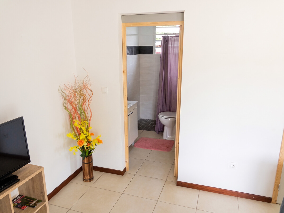 Bungalow 40 m² accessible à Sainte-Anne, jardin clôturé - Photo 14