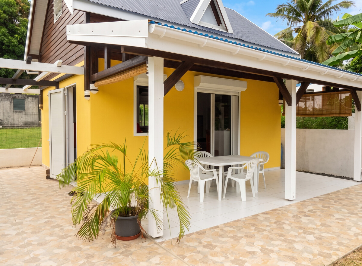 Bungalow 42 m² avec terrasse et jardin clôturé à Sainte-Anne - Photo 2