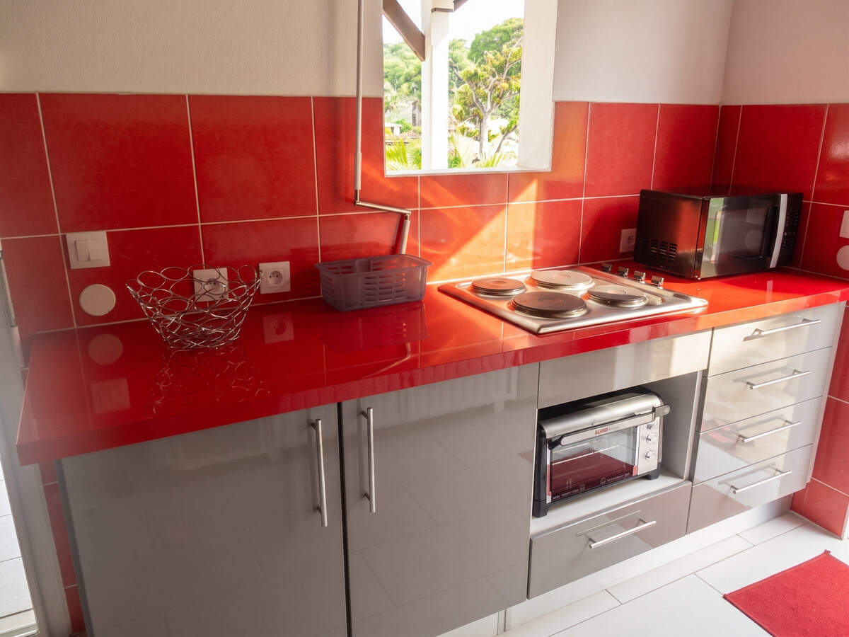 Bungalow 42 m² avec terrasse et jardin clôturé à Sainte-Anne - Photo 3