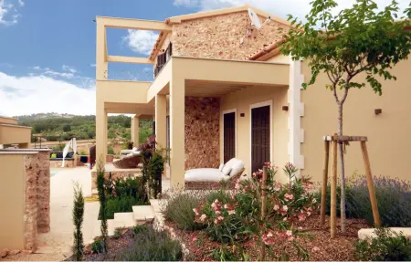 Maison Salvete avec piscine et vue panoramique : photo 13