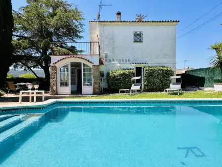 Location villa à Santa Cristina d'Aro, Villa avec piscine et wifi - 6 pers.