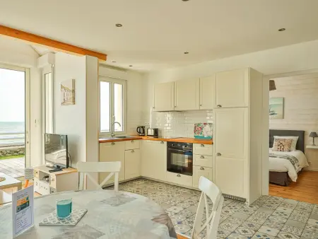 Maison front de mer avec accès direct plage à Quinéville : photo 8
