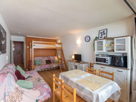 Studio 4 pers. balcon sud face aux pistes