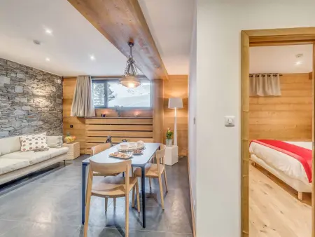 2 pièces 45 m² proche des pistes à Tignes le Lac : photo 2
