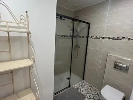 Appartement F4 à Reynes, accès rivière et climatisation : photo 6