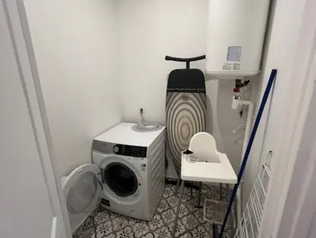 Appartement F4 à Reynes, accès rivière et climatisation : photo 8