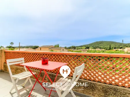 Haut de villa avec piscine et animaux admis - 6 pers. - Photo 1