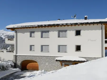Location appartement à Valbella, Ferienwohnung Praval
