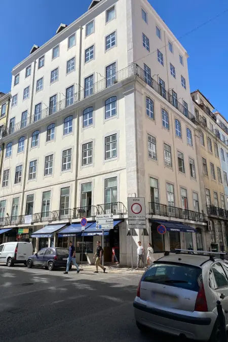 The Canary – Apt 75m² Baixa avec vue Tage et château : photo 30