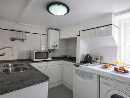 Appartement avec balcon au cœur historique de Lisbonne : photo 6