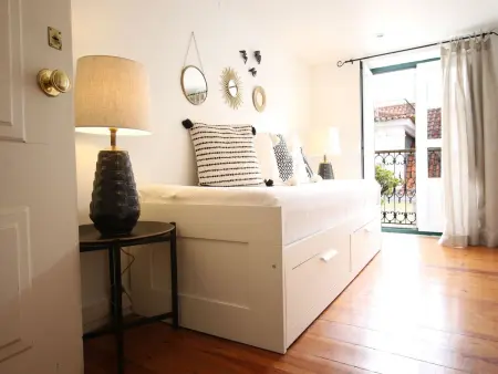 Appartement avec balcon au cœur historique de Lisbonne : photo 11