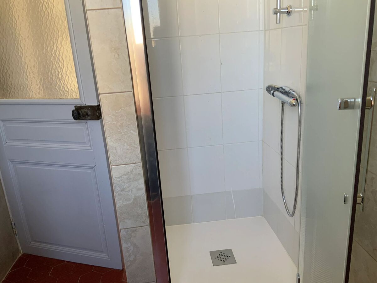 Maison 131 m² piscine privée (mai-oct) Saint-Laurent-la-Vernède - Photo 10