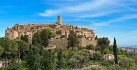Location appartement à Saint Paul de Vence, Joli appartement 2 chambres à Saint-Paul-de-Vence