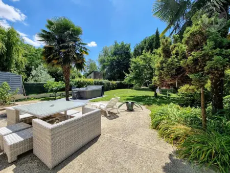 Villa 9 personnes avec spa et jardin 1000m² à Porcheville : photo 2