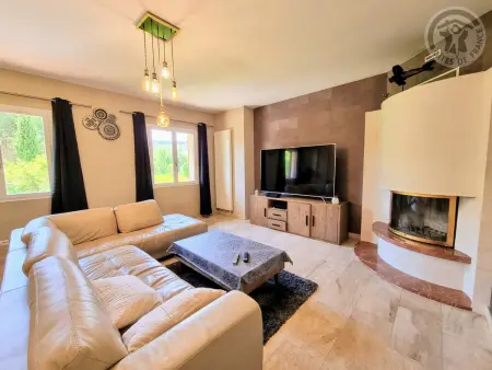 Villa 9 personnes avec spa et jardin 1000m² à Porcheville : photo 4