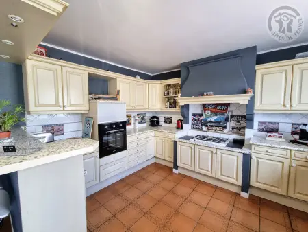 Villa 9 personnes avec spa et jardin 1000m² à Porcheville : photo 6