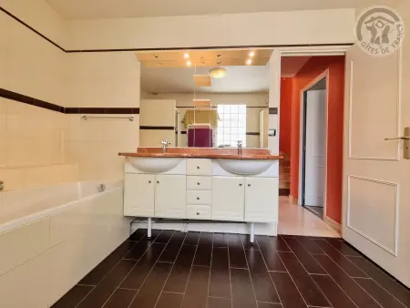 Villa 9 personnes avec spa et jardin 1000m² à Porcheville : photo 19