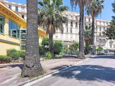 Studio Le Louvre – Menton, 500 m de la plage : photo 19