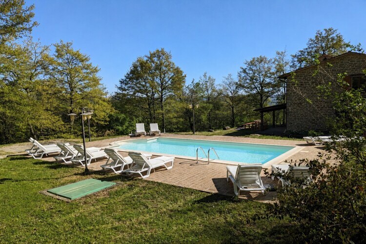 Chalet nel Bosco, Villa de vacances exclusive avec piscine privée entre les Marches et l'Ombrie - Photo 2
