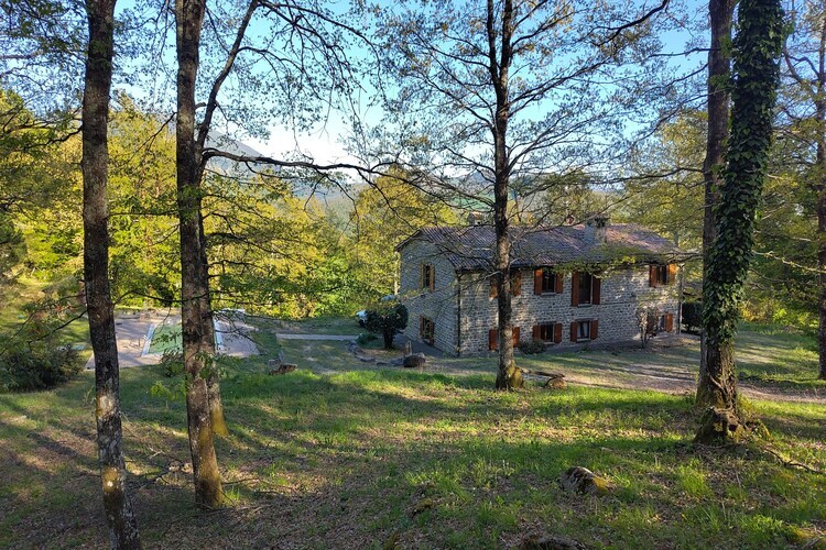 Chalet nel Bosco, Villa de vacances exclusive avec piscine privée entre les Marches et l'Ombrie - Photo 4