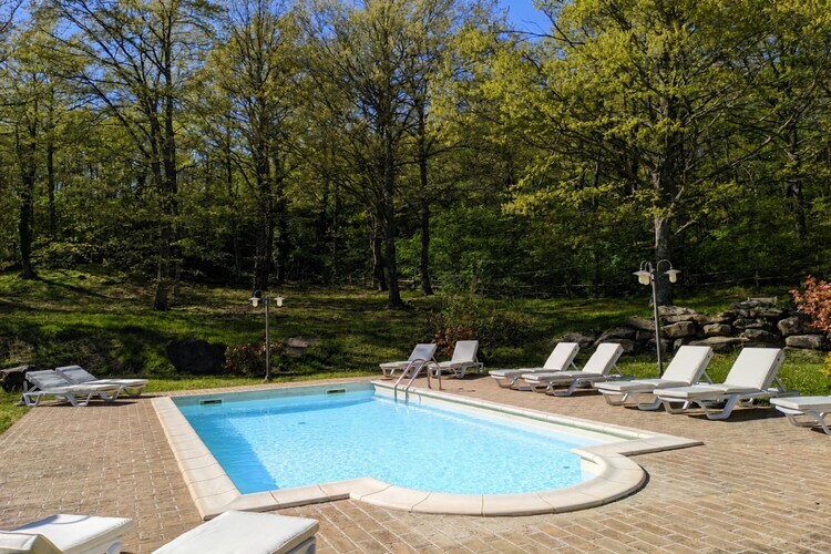 Chalet nel Bosco, Villa de vacances exclusive avec piscine privée entre les Marches et l'Ombrie - Photo 8