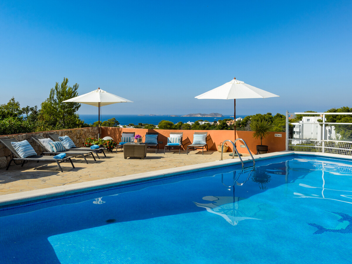 Villa ibizienne Cala Vadella, piscine et vue mer - Photo 8