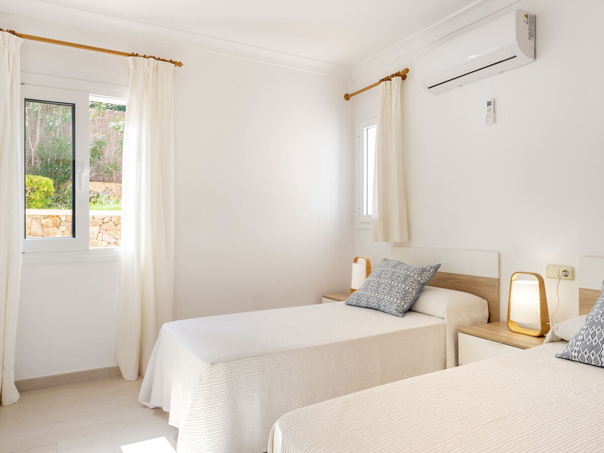 Villa Cas Puig – 5 chambres, piscine et jardin méditerranéen - Photo 31