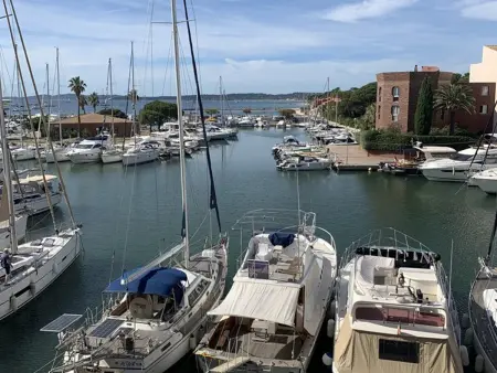 Studio 32 m² vue mer, loggia, climatisé - Hyères : photo 1