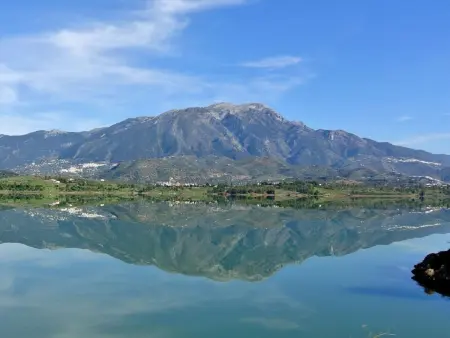Maison traditionnelle Los Romanes, vue sur le réservoir : photo 7