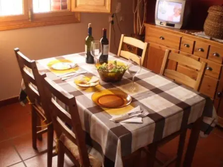 Maison traditionnelle Los Romanes, vue sur le réservoir : photo 11