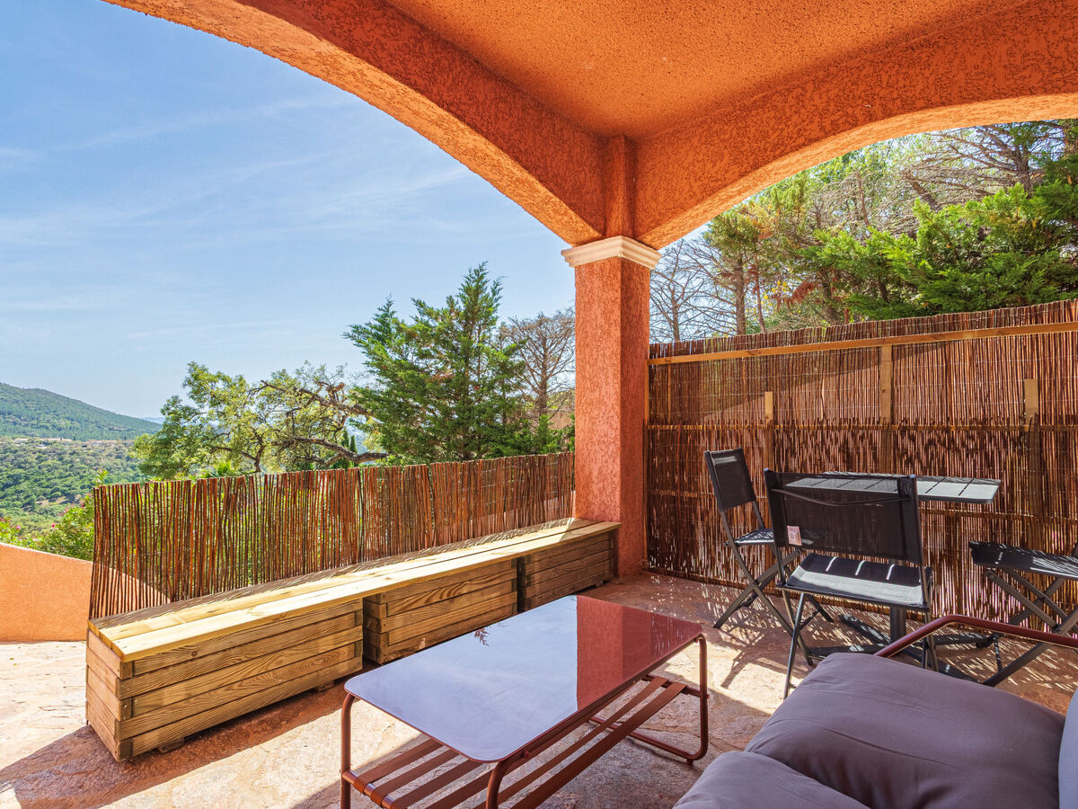 Apt 2 pièces avec terrasse et piscine à La Londe - Photo 4