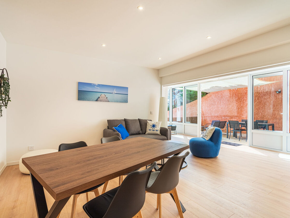 Appartement Les Terrasses de Valcros, piscine et terrasse - Photo 13