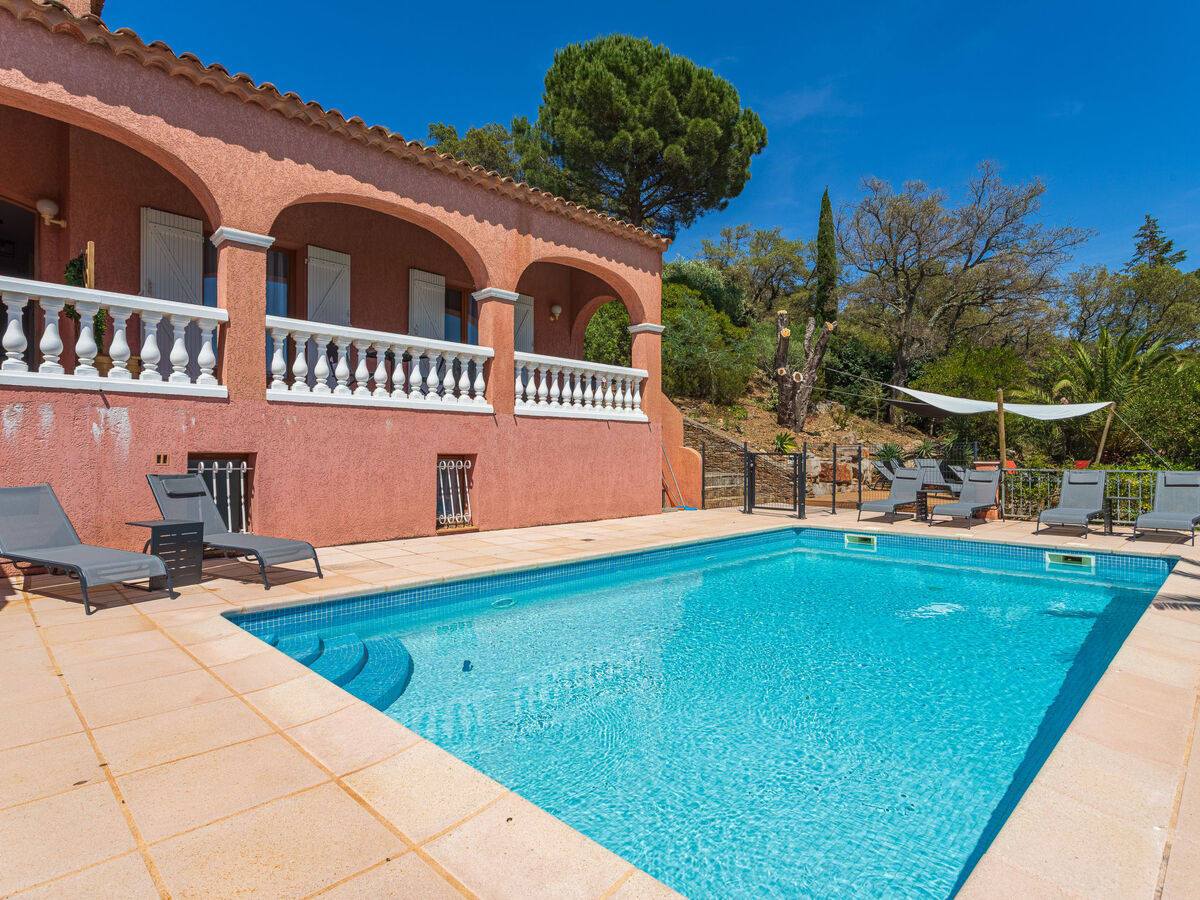 Apt Les Terrasses de Valcros, terrasse & vue mer - Photo 7