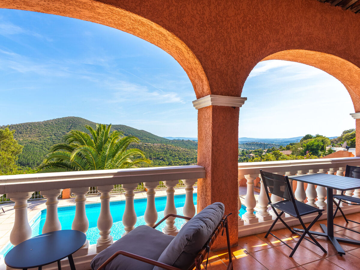 Studio Les Terrasses de Valcros, terrasse vue mer - Photo 9