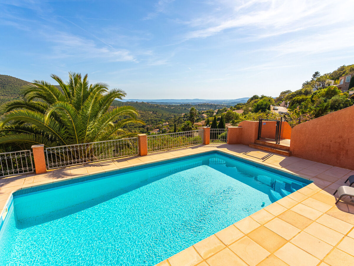 Studio Les Terrasses de Valcros, piscine & verdure - Photo 2