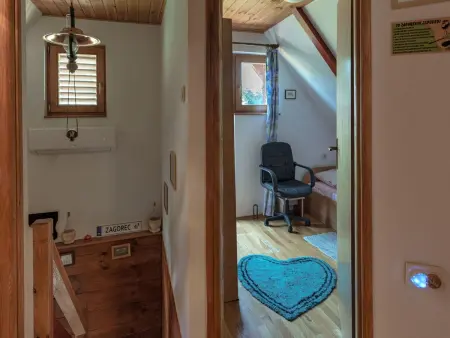 Rukova Hiža, maison nature avec piscine à Donja Stubica : photo 25