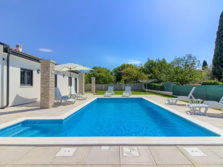 Villa Serenity, maison 3 chambres avec piscine près de Pula : photo 2