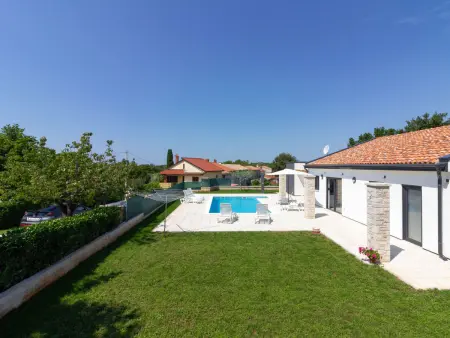 Villa Serenity, maison 3 chambres avec piscine près de Pula : photo 8