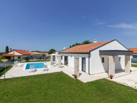 Villa Serenity, maison 3 chambres avec piscine près de Pula : photo 14