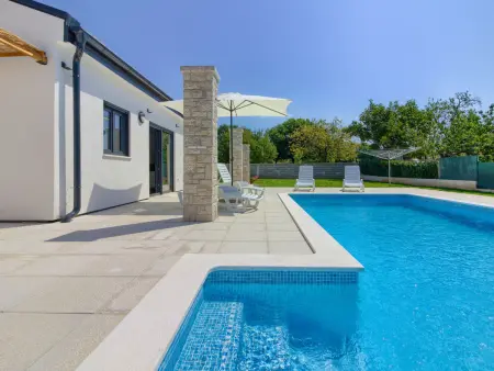 Villa Serenity, maison 3 chambres avec piscine près de Pula : photo 16