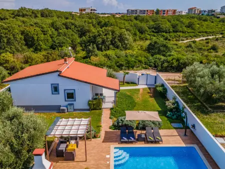 Villa Demian - Maison 4 pers. avec piscine à 150m de la plage : photo 2