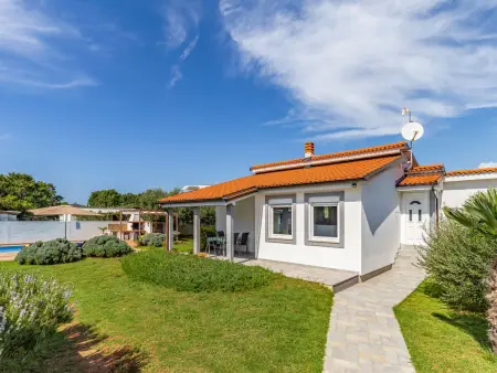 Villa Demian - Maison 4 pers. avec piscine à 150m de la plage : photo 4