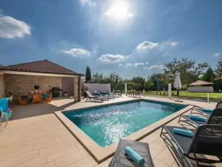Villa Lara, maison 4 chambres avec piscine privée : photo 26