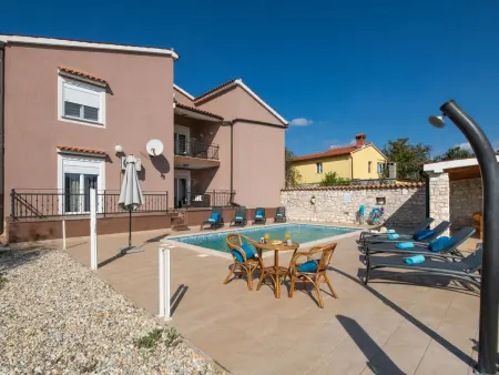 Villa Lara, maison 4 chambres avec piscine privée : photo 30