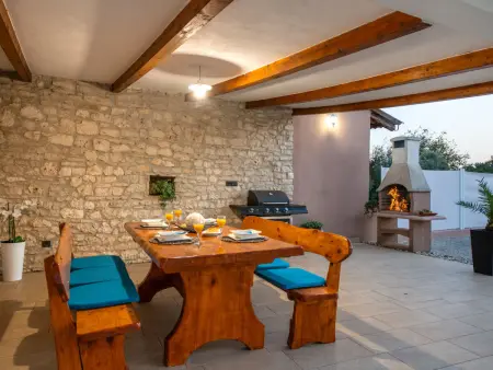 Villa Lara, maison 4 chambres avec piscine privée : photo 36