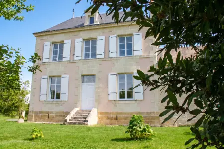 Manoir avec jardin clos et terrasse à Beaumont-en-Véron : photo 7