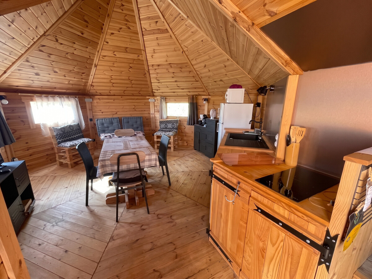 Chalet 40 m² avec piscine partagée à Chazemais - Photo 2